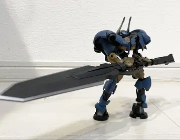 1/144 HG 헬름비게 링커 프라모델 (완제품)