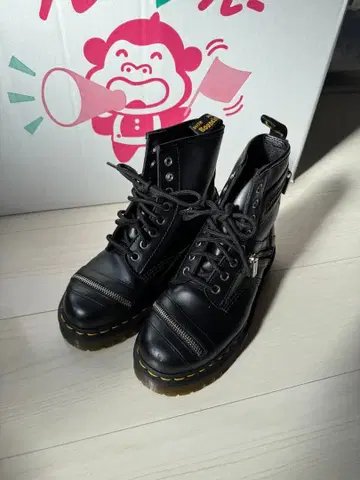 Dr. Martens 1460 BEX ZIP UK4