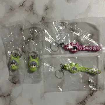 아이나나 메지루시 액세서리 해시태그 모모 카즈나 Re:vale