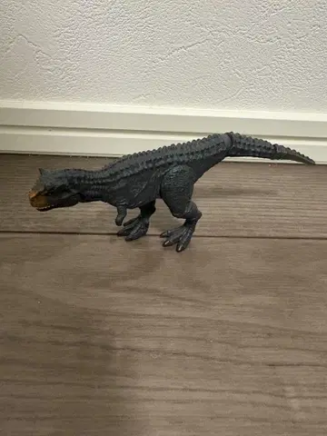 아니아 쥬라기 월드 카르노타우루스 우루