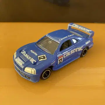 토미카 닛산 스카이라인 GTR R34