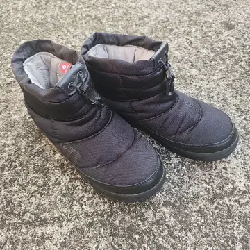 THE NORTH FACE 눕시 블랙 부츠