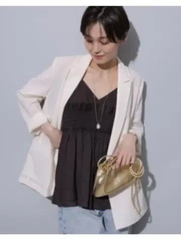 새상품급 아르페쥬 스토리 시어 자켓 S 사이즈