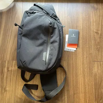 [ 중고 ] ALPAKA 슬링 백 왼쪽 어깨용 7.5L