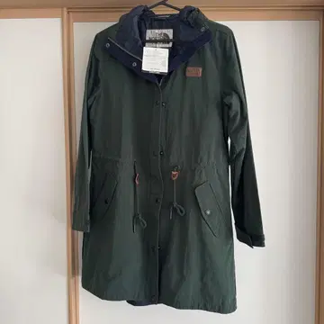 THE NORTH FACE 후드 부착 마운틴 후드티