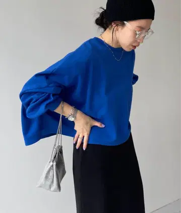 오버 사이즈 파랑 티셔츠
