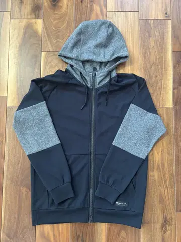 [ 새상품급 ] TravisMathew/트래비스 매튜 스트레치 후드티