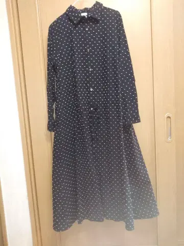 블랙 도트 무늬 롱 원피스