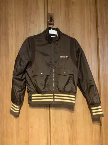 adidas 다운 자켓 여성용 S 사이즈 브라운