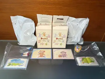 [ 상하이 디즈니 한정판 ] POPMART 더피 & 셰리메이 피규어 세트