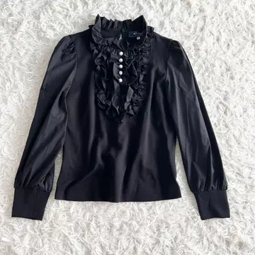 24SS 컨디션 최상 M'S GRACY 이소재 도킹 프릴 블라우스 블랙