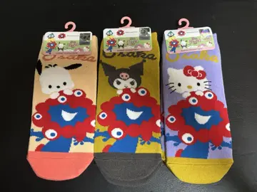 간사이 만박 한정판 미야쿠미야쿠 산리오 양말