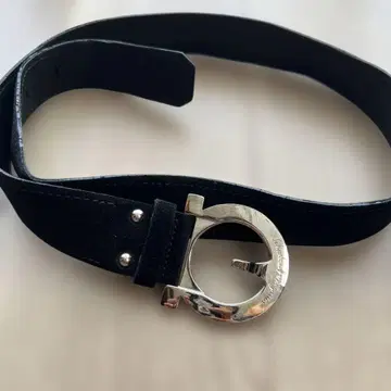 페라가모 블랙 스웨이드 벨트