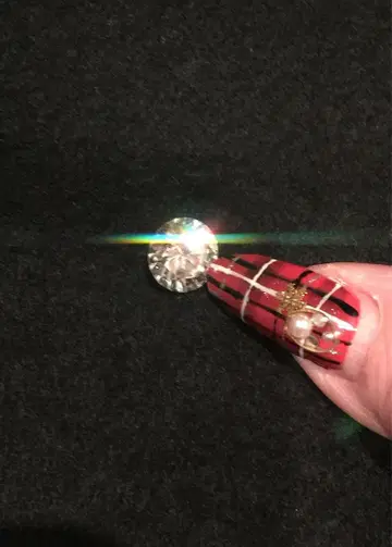 #다이아 3.18캐럿 VVS2 중앙 보석 인증서