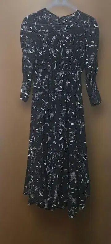 리랜드트루 기하학 쉬폰 프린트 원피스 1 블랙