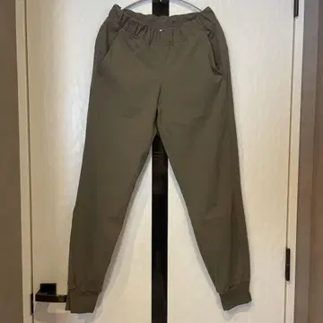 lululemon Luxtreme 슬림핏 미드라이즈 조거