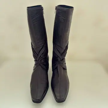 Fizz Reen 블랙에 가까운 브라운 부츠 6cm 힐