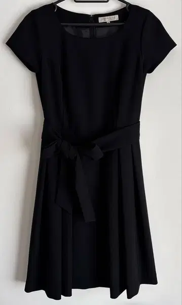 M-PREMIER COUTURE 벨트 원피스