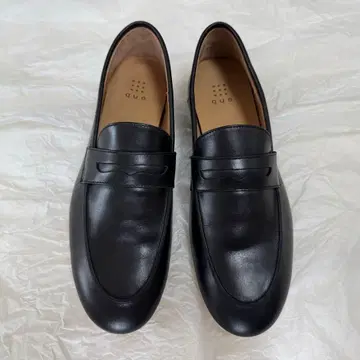 que shoes 로퍼