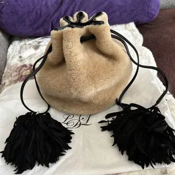라드로우 무스탕 복조리 백