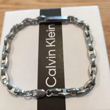 Calvin Klein ck 뱅글 팔찌 부속물 없음