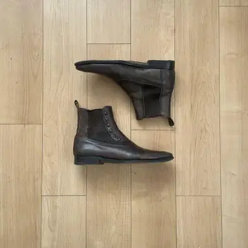 Santoni 다크 브라운 사이드 고어 부츠