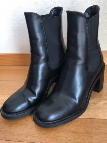ZARA 자라 사이드 고어 청키힐 가죽 부츠 사이즈 36 블랙