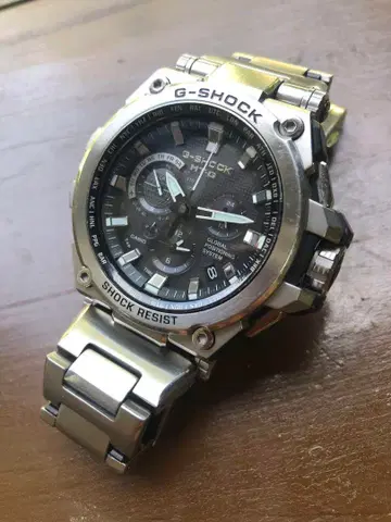 G-SHOCK MTG 실버/블랙 손목시계