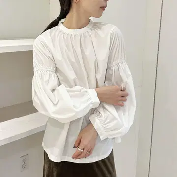 셀렉트모카 블라우스 화이트