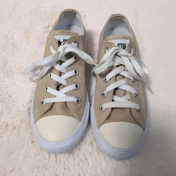 컨버스 올스타라이트 초경량 스니커즈 22.5cm 베이지