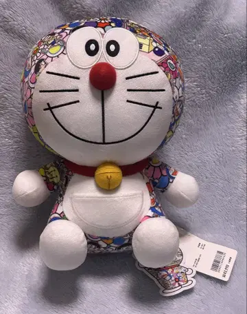 무라카미 다카시 x 유니클로 x 도라에몽 봉제 인형
