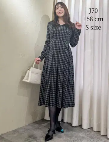 CINEMATIQ 레이스 칼라 스트레치 원피스
