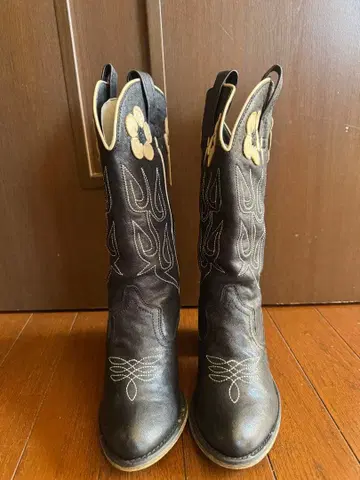 플라워 자수 블랙 웨스턴 부츠