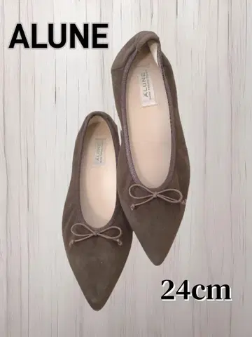 ALUNE SEVEN TWELVE THIRTY 펌프스
