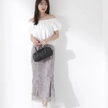 프로포션 바디 드레싱 레이스 머메이드 스커트 베이지