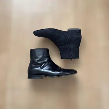 블랙 가죽 사이드 고어 부츠