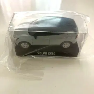 VOLVO EX30 미니카 실버