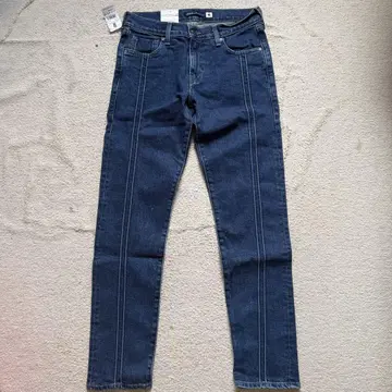 LEVI'S 스키니 데님 다크 블루 26 새상품 미사용