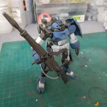 1/144 HG 데미 트레이너 페인팅 완성품