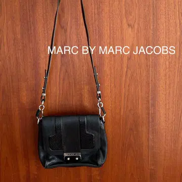 MARC BY MARC JACOBS 숄더백 블랙