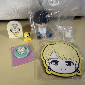 BTS CHIMMY 미니 피규어와 키링 세트