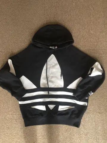 adidas 블랙 화이트 후드티 묶음 판매 2점