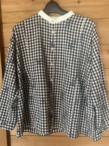 깅엄 체크 자수 긴팔 셔츠 S ize: M-L