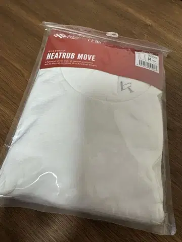 미사용 새상품 제로핏 HEATRUB MOVE 모크넥 셔츠