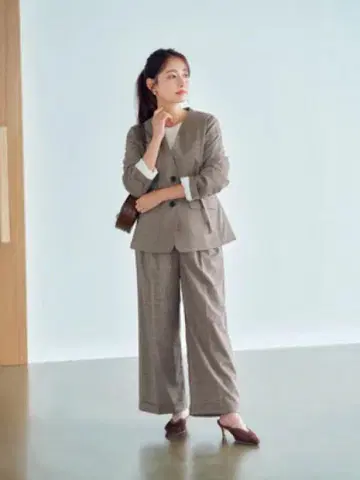 COHINA 셋업 노카라 벨트 포함 자켓 더블 와이드 팬츠