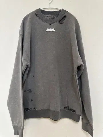 ISSUETHINGS 데미지 맨투맨