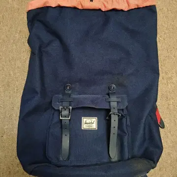 Herschel 네이비 백팩 모음
