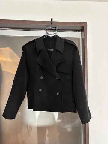 블랙 더블 브레스트 숏 자켓