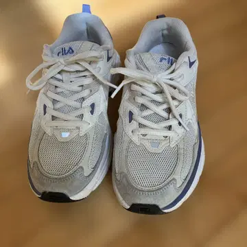 FILA 스니커즈 24cm