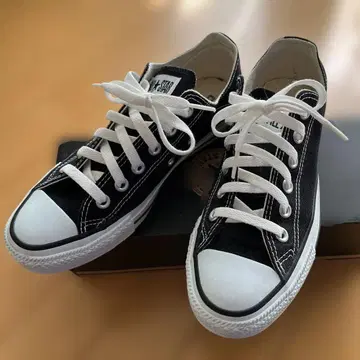 CONVERSE ALL STAR 블랙 로우컷 스니커즈